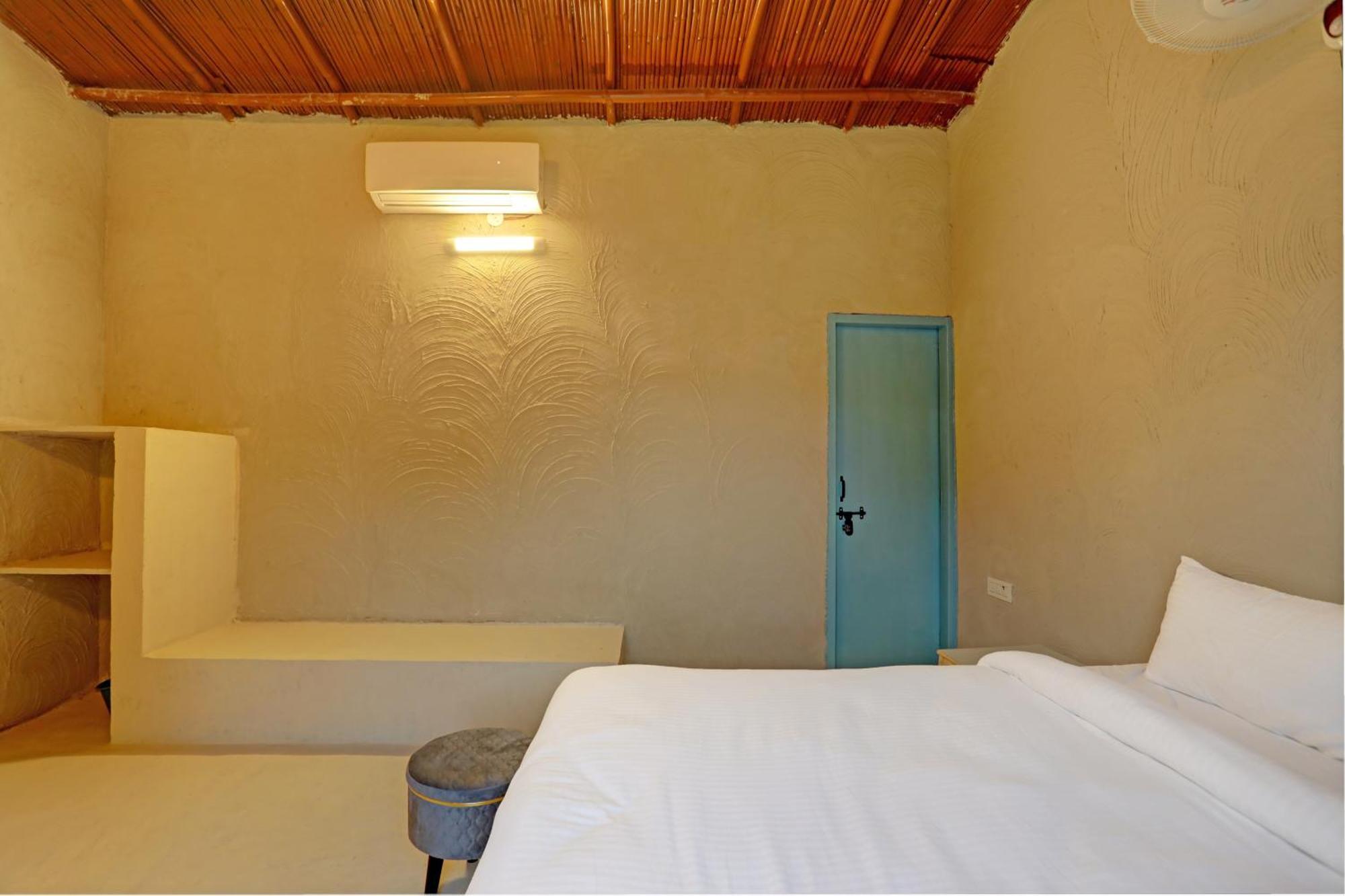 Hotel O The Mud House Bhundsi Bagian luar foto
