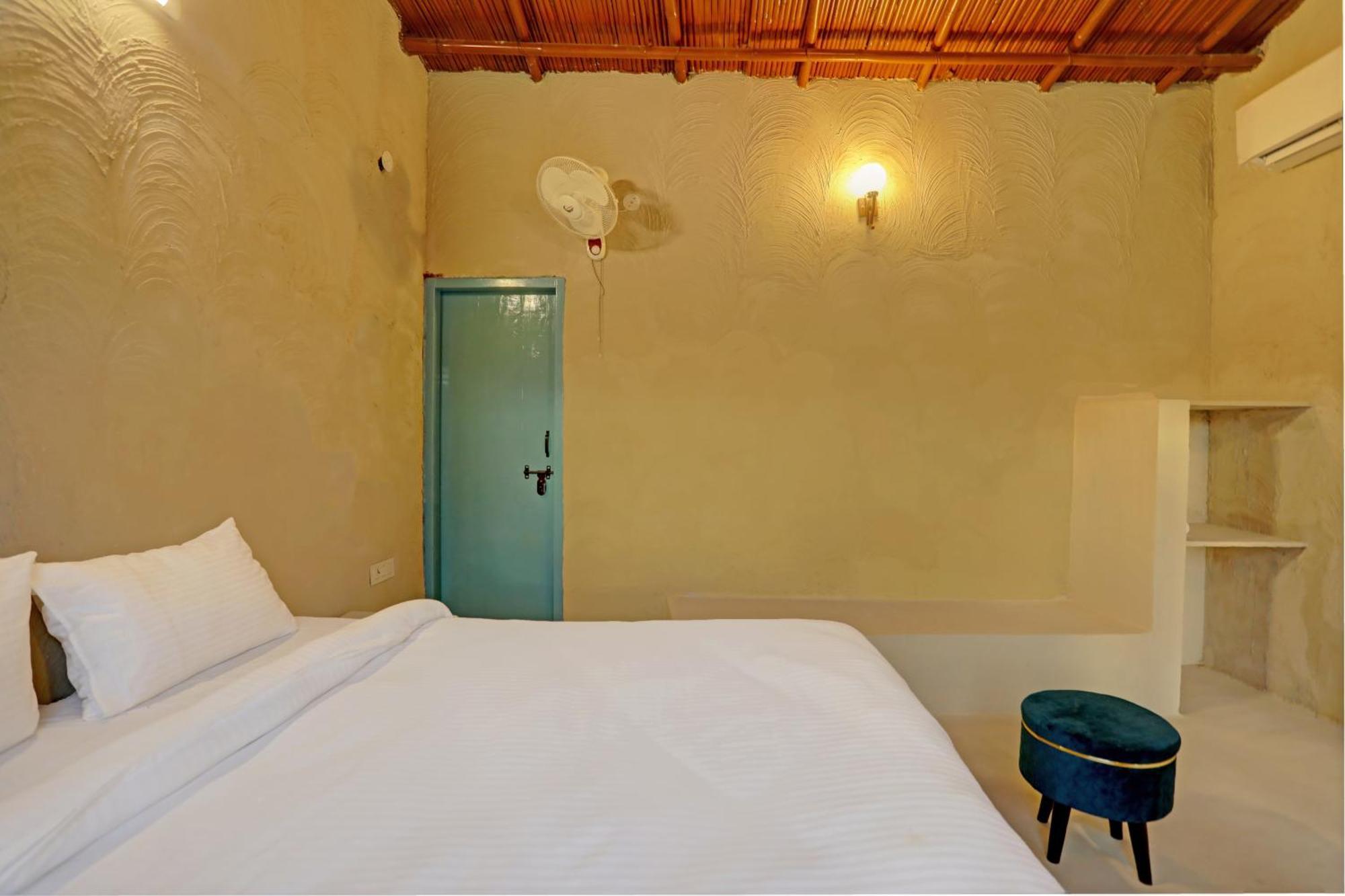 Hotel O The Mud House Bhundsi Bagian luar foto