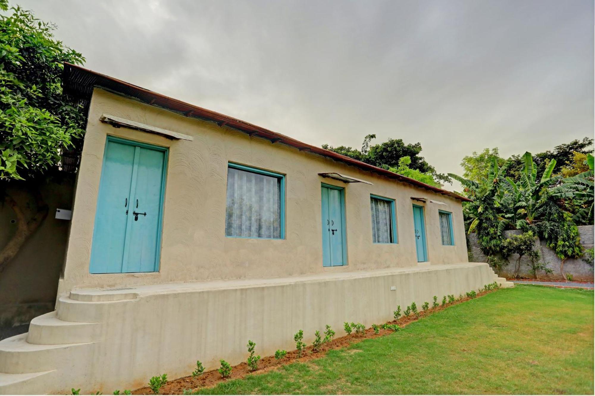 Hotel O The Mud House Bhundsi Bagian luar foto