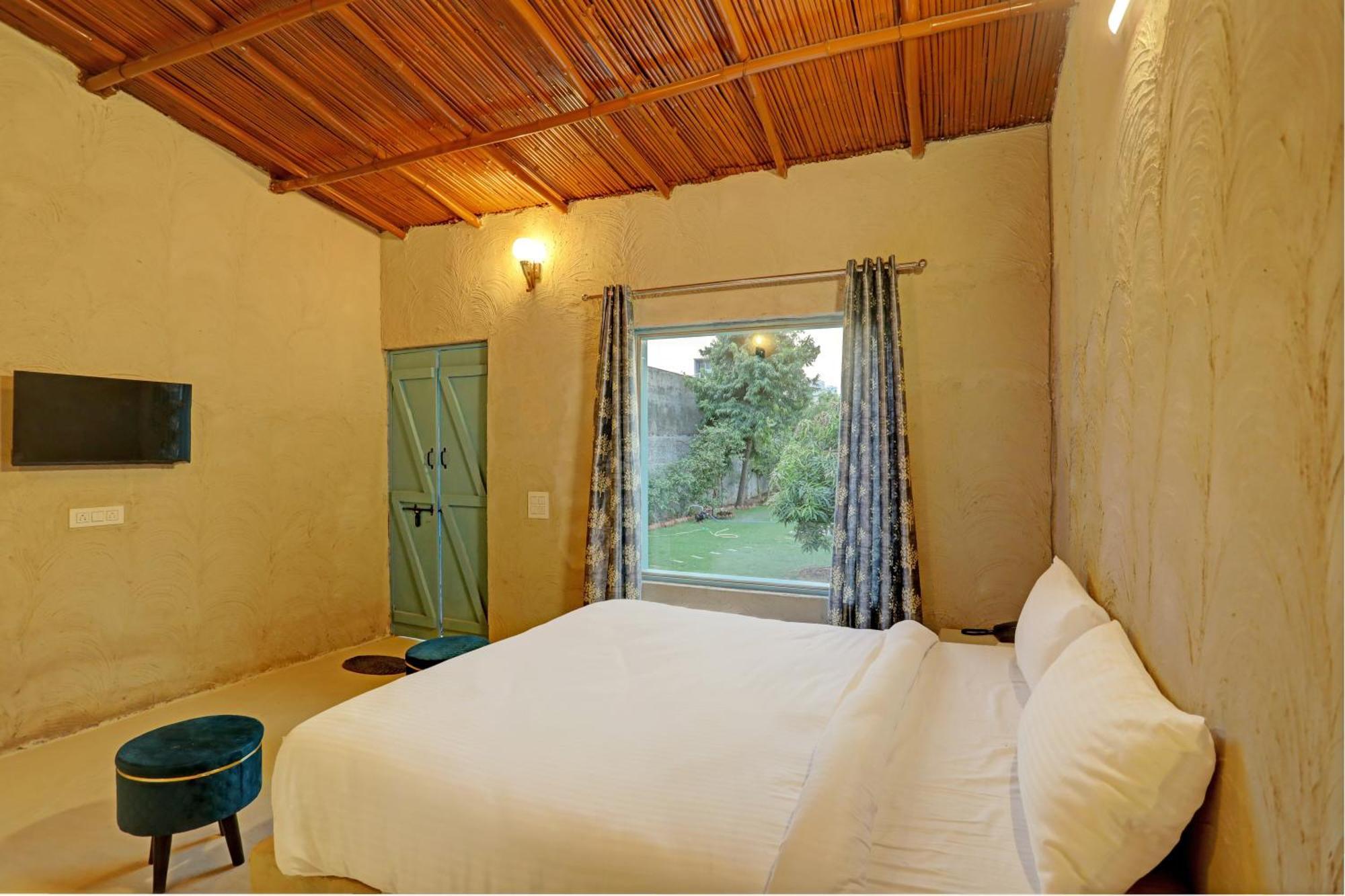 Hotel O The Mud House Bhundsi Bagian luar foto