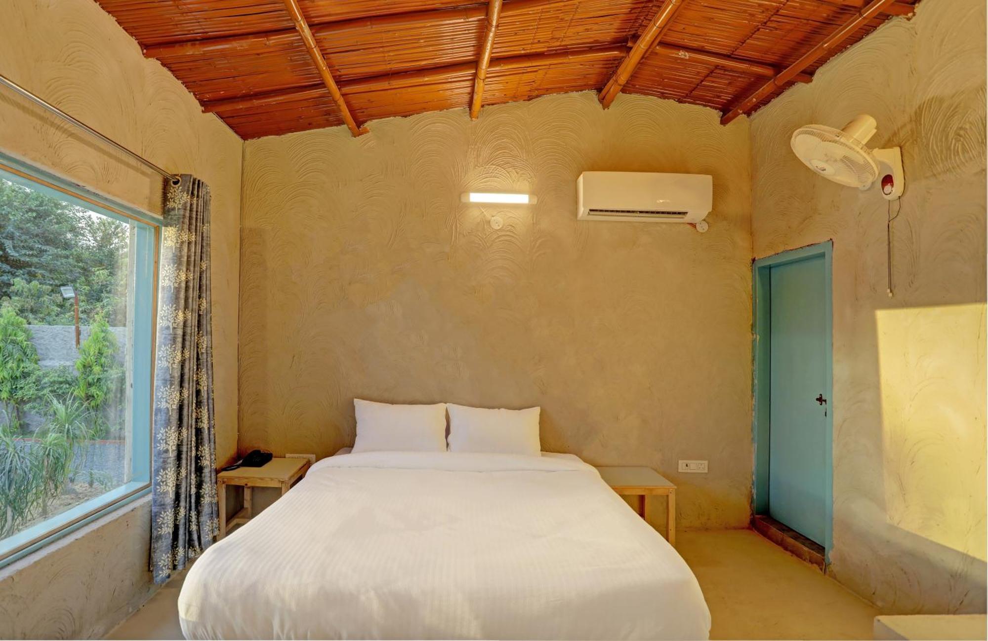 Hotel O The Mud House Bhundsi Bagian luar foto